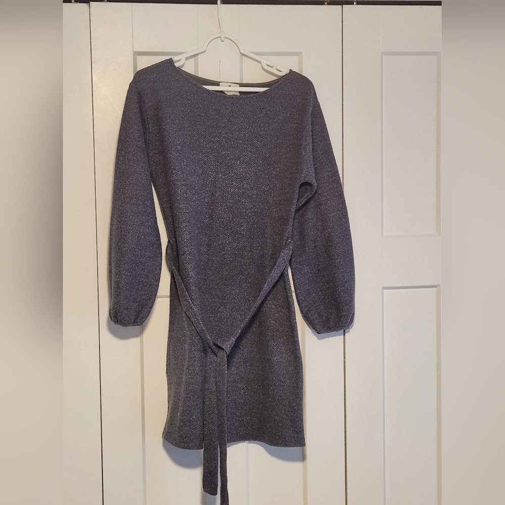 Chic Women's Gray Sweater Dress